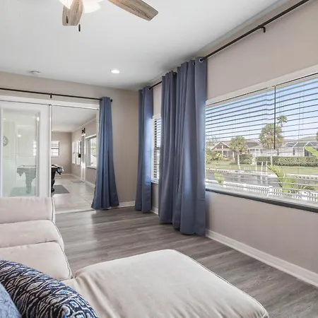 Coastal Retreat & Boater'S Dream Villa